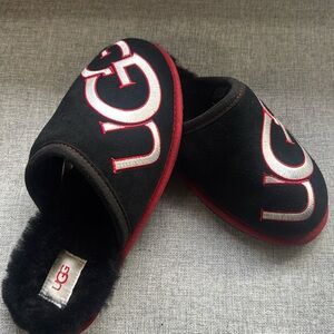 💯Auth NWOT UGGS SLEEPERS UNISEX GREAT GIFT🎄Man/sz 8 Women sz 9
